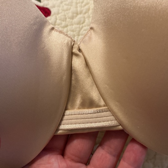 Bali One Smooth U Smoothing & Concealing Underwire Bra 40D DF3W11 - Picture 4 of 10